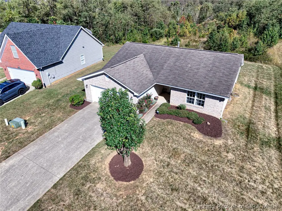 2818 Boulder Ridge Drive, Jeffersonville, IN 47130 - #2