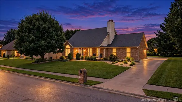 2415 Lakewood Boulevard, Jeffersonville, IN 47130