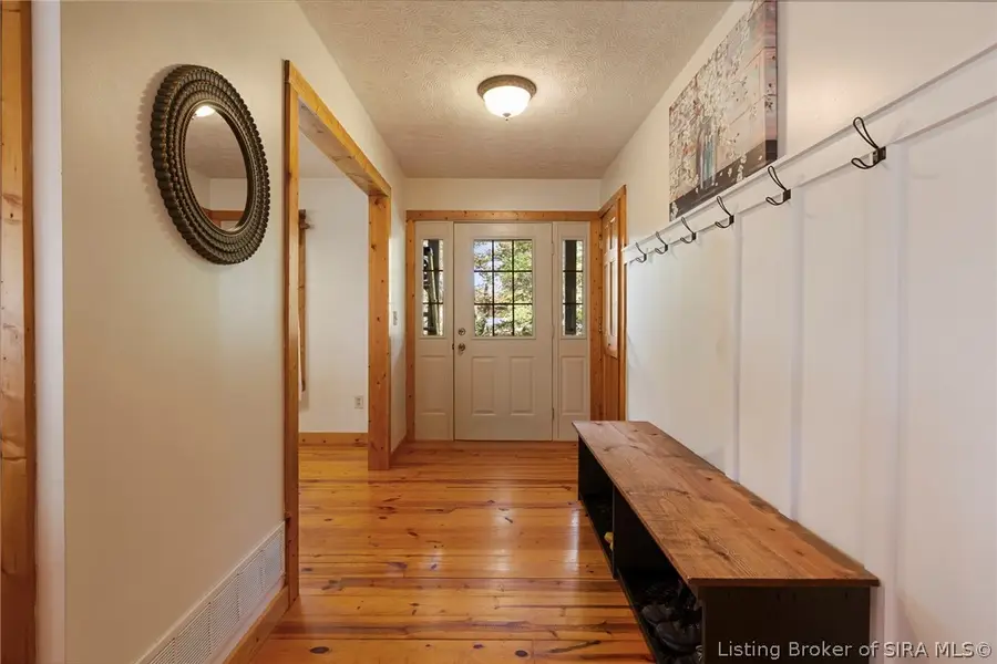 3102 Emmons Lane, Floyds Knobs, IN 47119 - #3