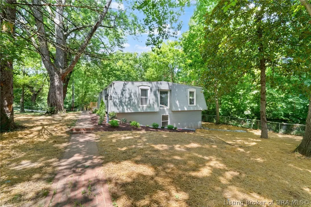 2540 E Oak Street, New Albany, IN 47150 - #1