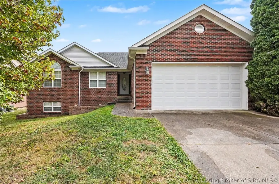 7031 Plum Creek Drive, Sellersburg, IN 47172 - #2