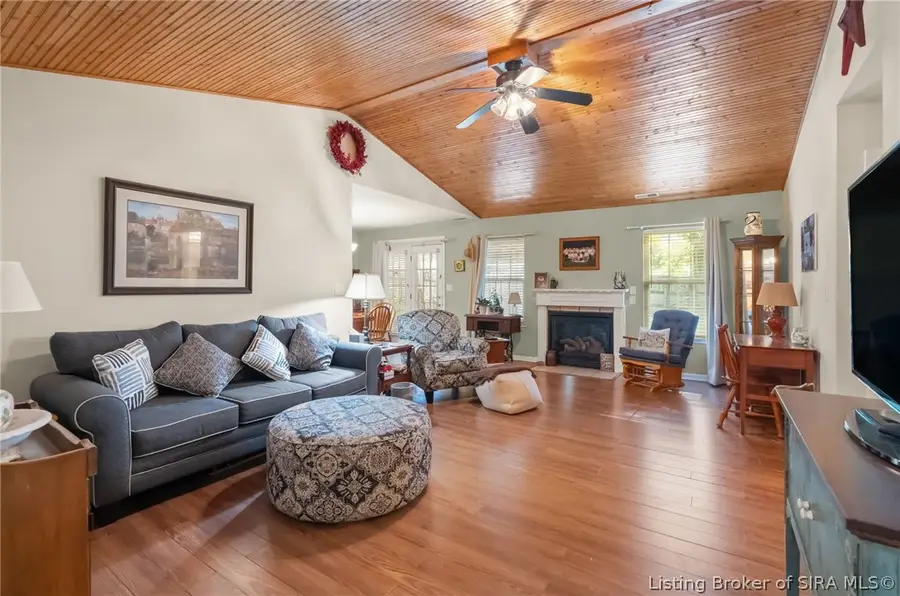 2216 Meadowbrook Way, Jeffersonville, IN 47130 - #3