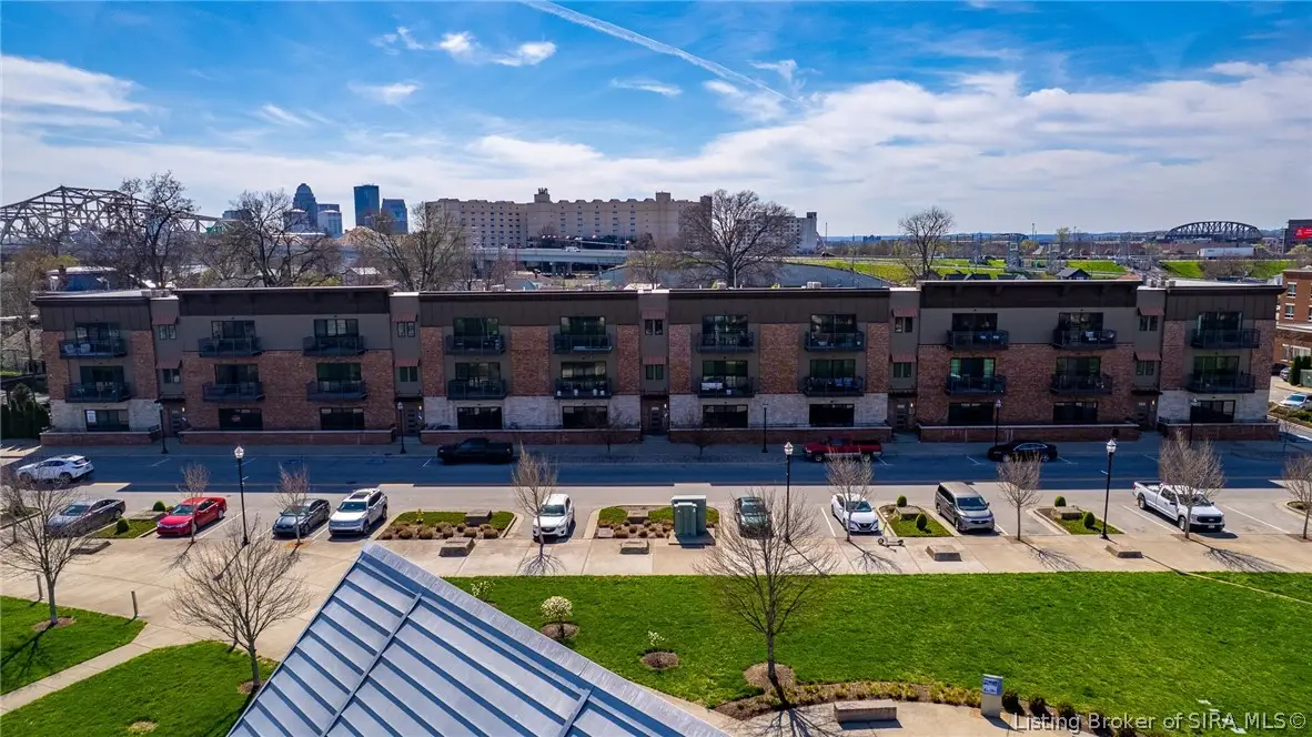 210 Mulberry Street, Jeffersonville, IN 47130 - #1