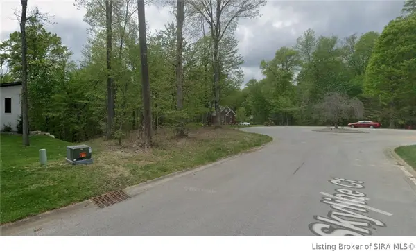 Skyline Court, Floyds Knobs, IN 47119