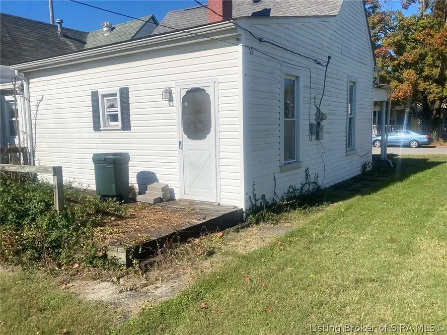 2120 E Market Street, New Albany, IN 47150 - #3