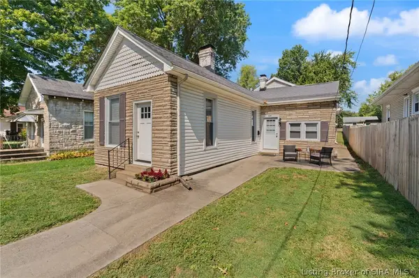 224 E Park Place, Jeffersonville, IN 47130