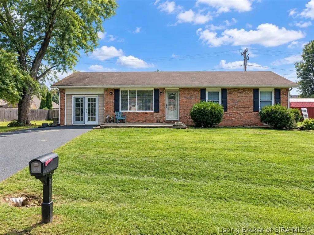 2542 Franks Drive, Madison, IN 47250 - #1