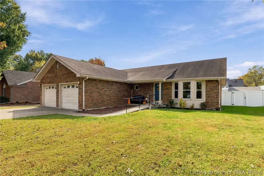 3605 Greenfield Drive, New Albany, IN 47150 - #2