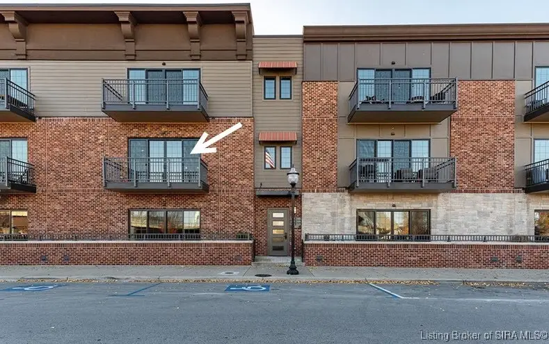 222 Mulberry Street, Jeffersonville, IN 47130 - Image #1