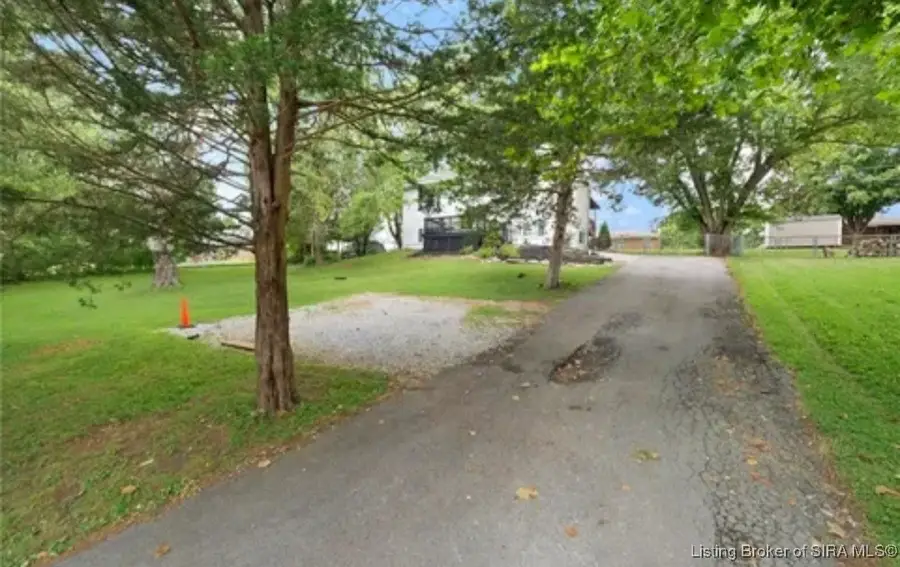 9180 Robin Road, Georgetown, IN 47122 - Image #2