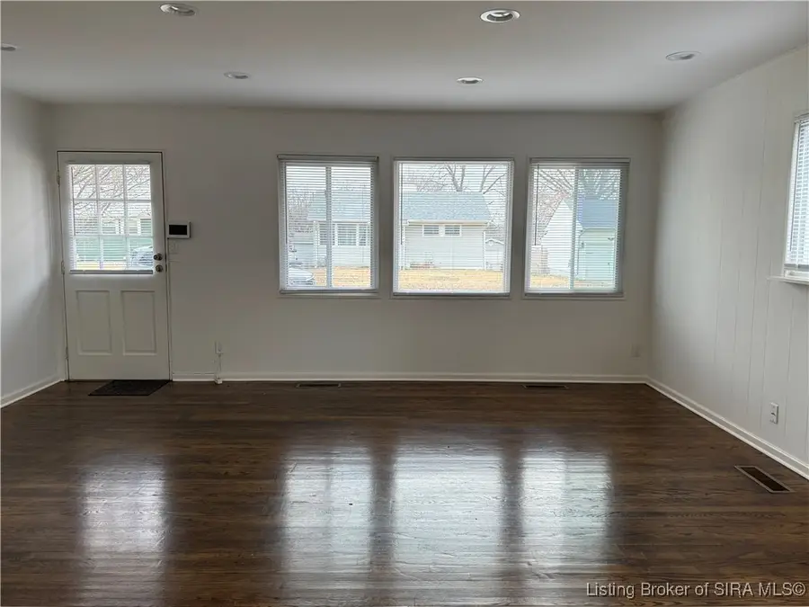 1524 Elliott, Jeffersonville, IN 47130 - Image #2