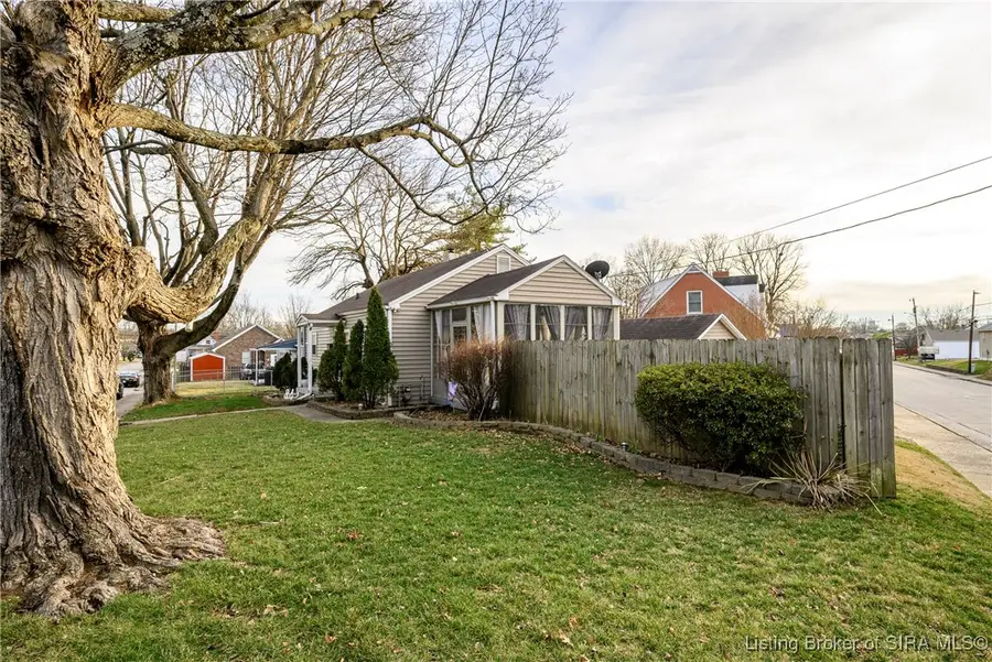 415 Cost Avenue, New Albany, IN 47150 - Image #3