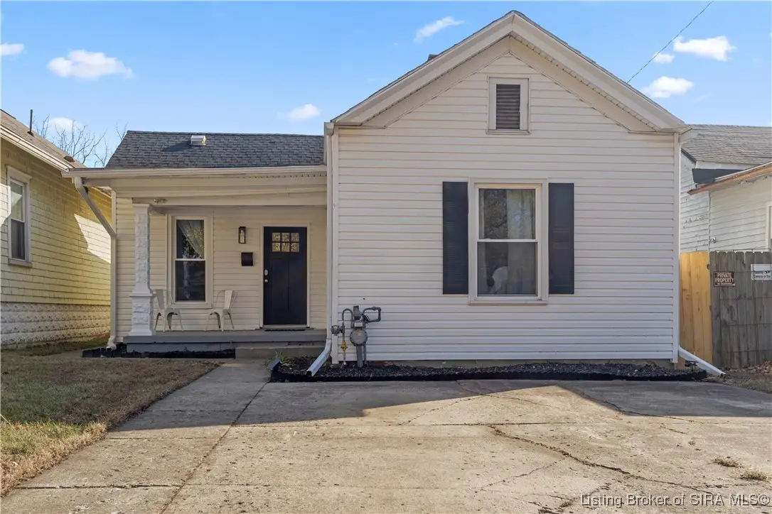 934 E Court Avenue, Jeffersonville, IN 47130 - #1