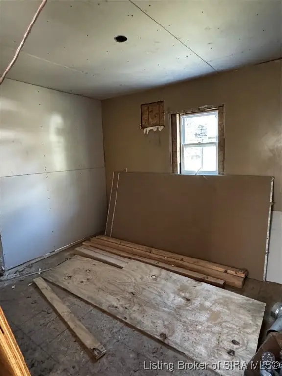 1009 W Harrison Avenue, Clarksville, IN 47129 - Image #3