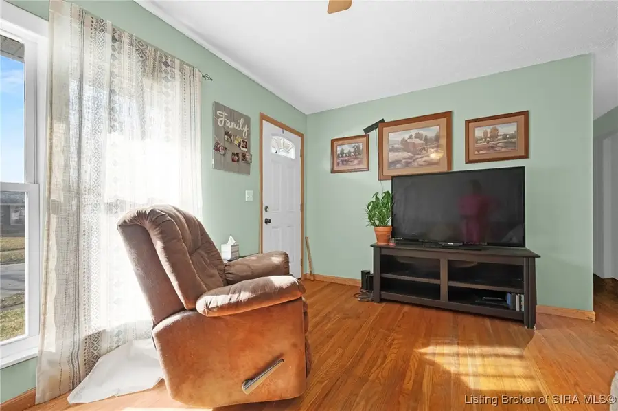 702 Webster Boulevard, Jeffersonville, IN 47130 - Image #3