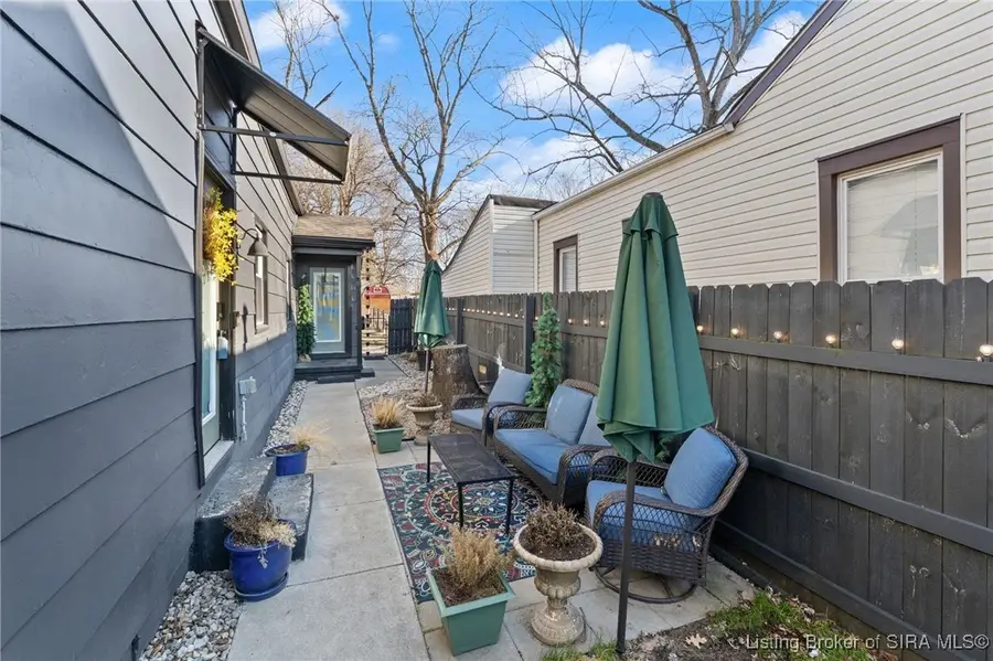 626 Mechanic Street, Jeffersonville, IN 47130 - Image #2