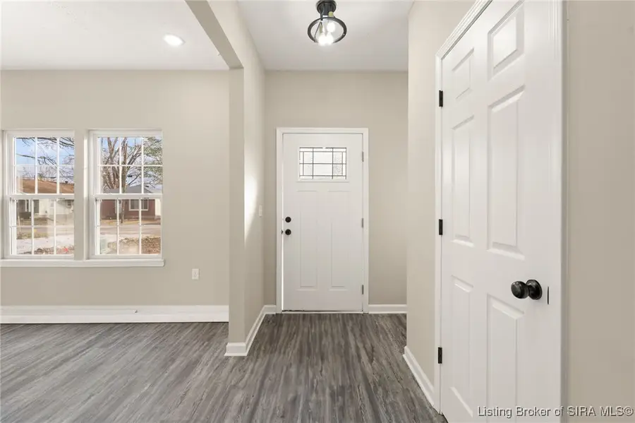 549 W Kenwood Avenue, Clarksville, IN 47129 - Image #3