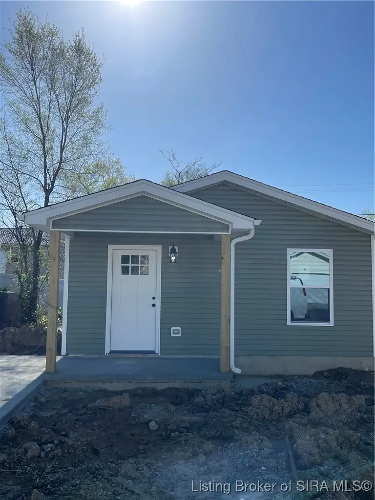 211 Guilford Avenue, Charlestown, IN 47111 - Image #2