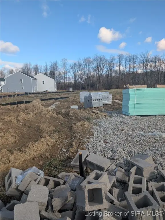 405 Springville Drive, Charlestown, IN 47111