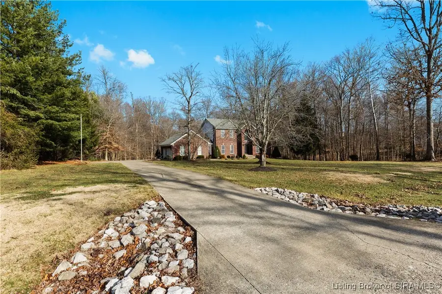 4858 Pinecrest Drive Ne, Georgetown, IN 47122 - Image #2