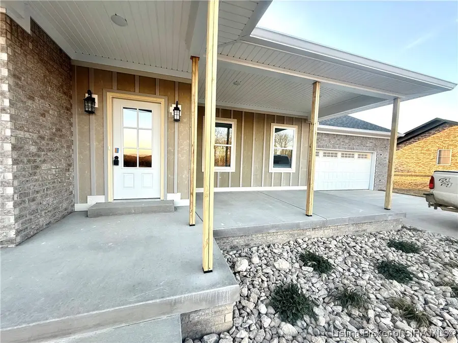 7531 E Brownstown Road, Henryville, IN 47126 - Image #2