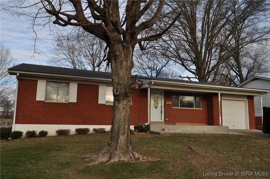 510 Circle Drive, Sellersburg, IN 47172 - Image #2