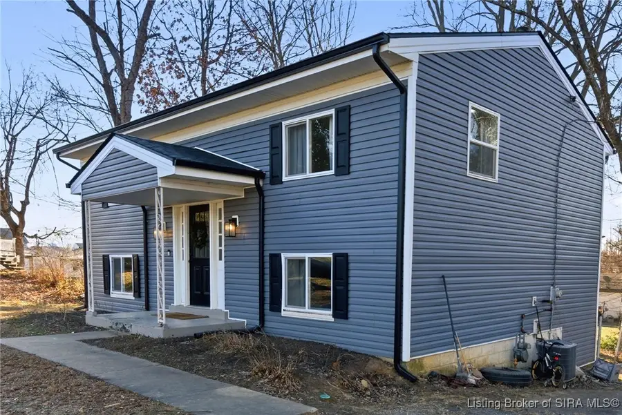 701 Cherokee Drive, New Albany, IN 47150 - Image #2