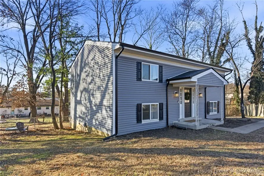 701 Cherokee Drive, New Albany, IN 47150 - Image #3