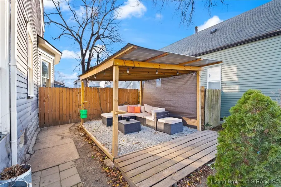 2126 Ekin Avenue, New Albany, IN 47150 - Image #3