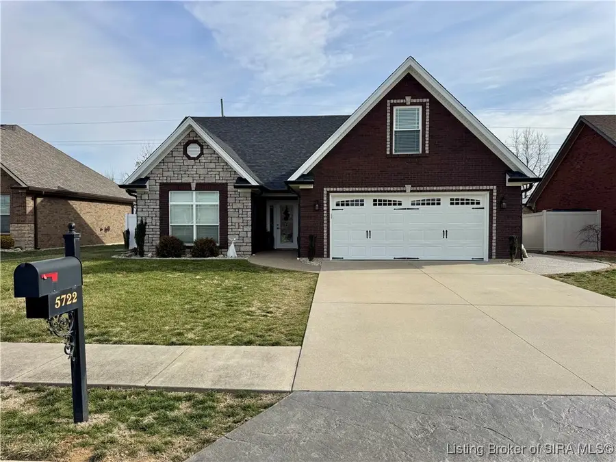 5722 Sugar Berry Lane, Jeffersonville, IN 47130 - Image #2