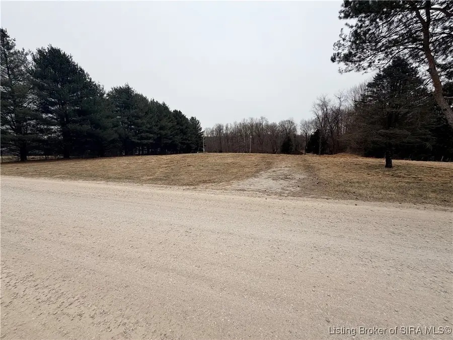 8586 South Sellers Lane, Pekin, IN 47165 - Image #3