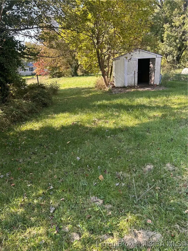 220 Mann Avenue, Austin, IN 47102 - #2