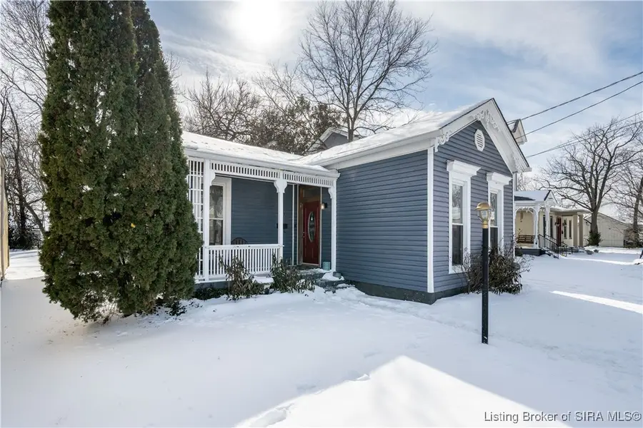 950 E Chestnut Street, Jeffersonville, IN 47130 - Image #2