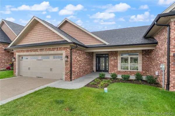 1909 Mystic Falls #226 Circle, Jeffersonville, IN 47130