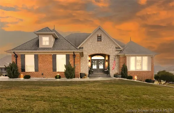 3424 Royal Lake Drive, Floyds Knobs, IN 47119