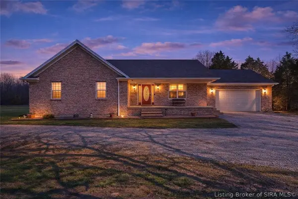 3279 E Lovers Lane, Scottsburg, IN 47170