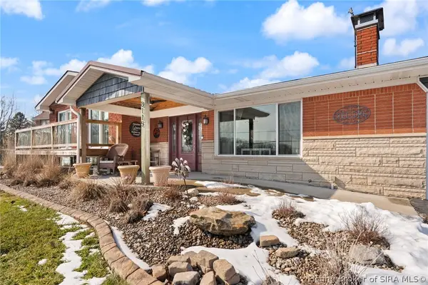 8115 N Skyline Drive, Floyds Knobs, IN 47119