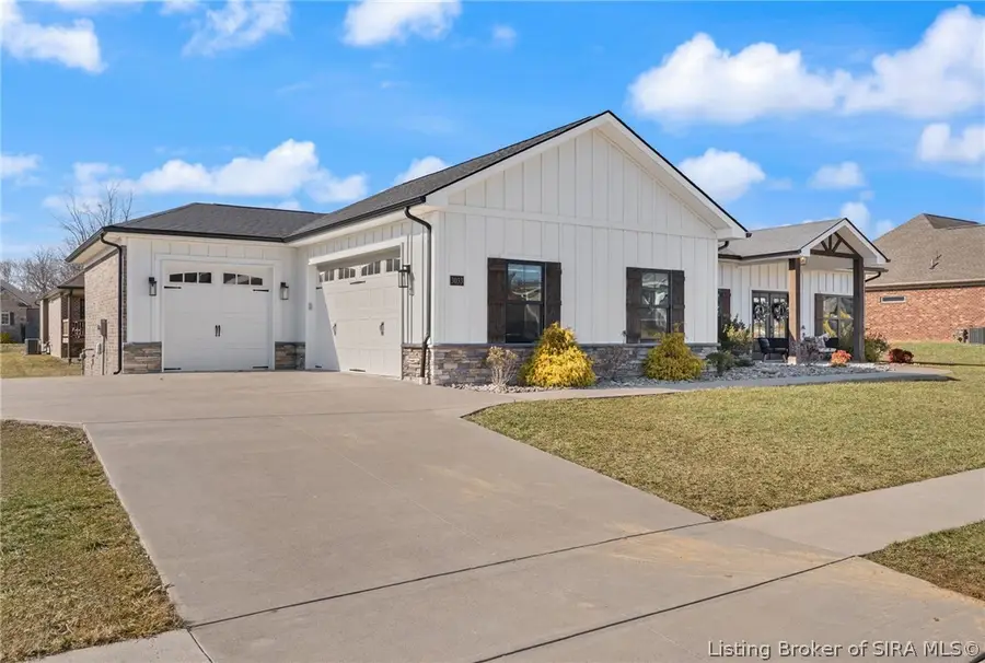 3033 Masters Drive, Floyds Knobs, IN 47119 - #2