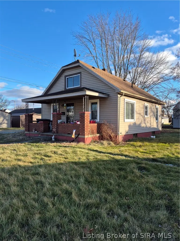 835 Allen Street, Scottsburg, IN 47170 - #3