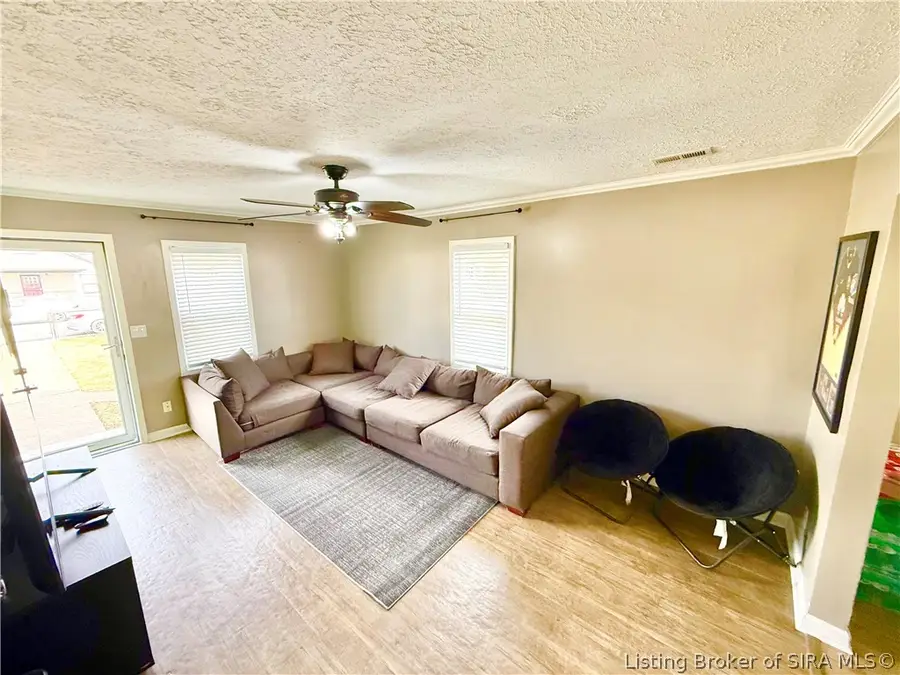 2037 Mcdonald Avenue, New Albany, IN 47150 - #2