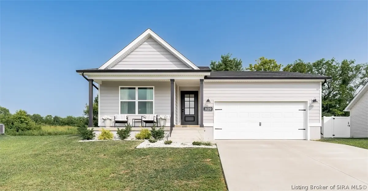829 Wolf Run Park Boulevard, Jeffersonville, IN 47130 - #1