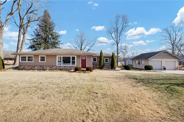 212 Lake Road, Henryville, IN 47126