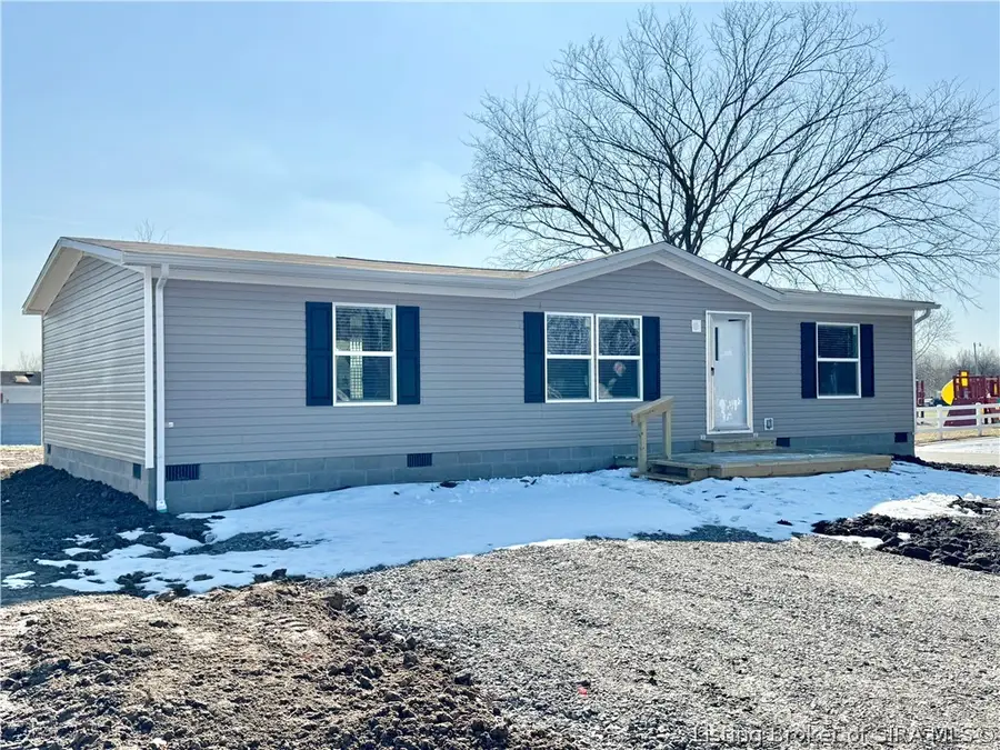 1211 W York Road, Austin, IN 47102 - #3