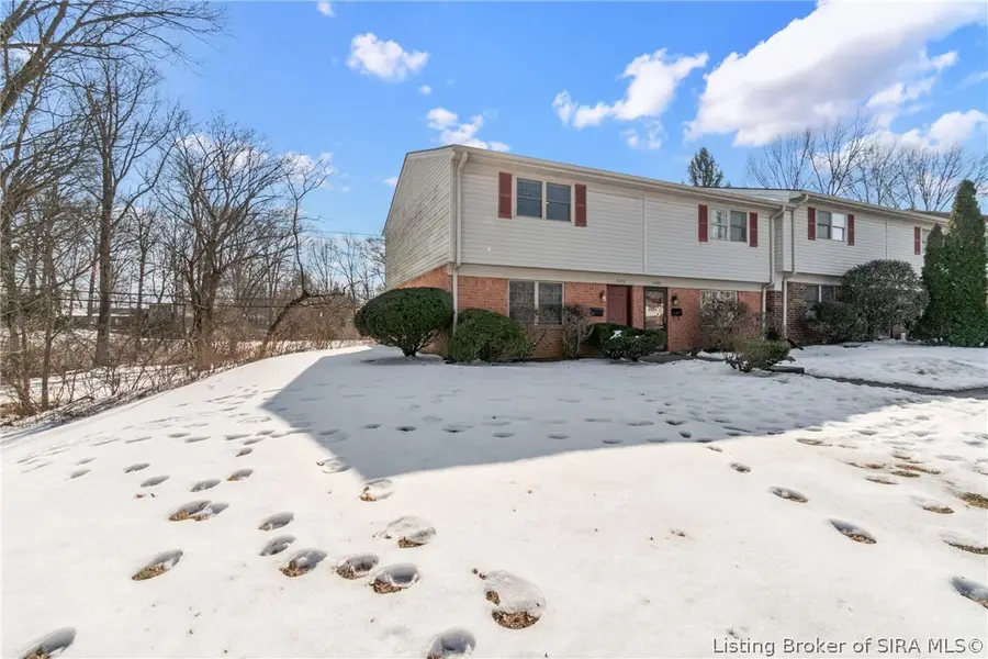 3082 Wooded Way, Jeffersonville, IN 47130 - #3