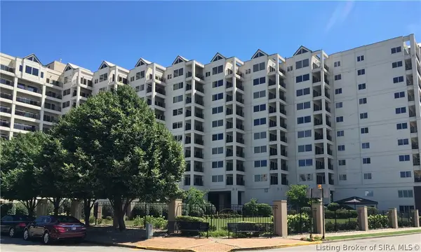 1 Riverpointe Plaza #518, Jeffersonville, IN 47130