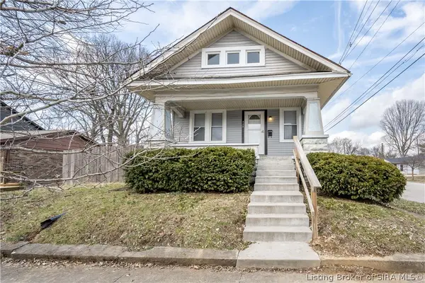 429 E Market Street, Jeffersonville, IN 47130