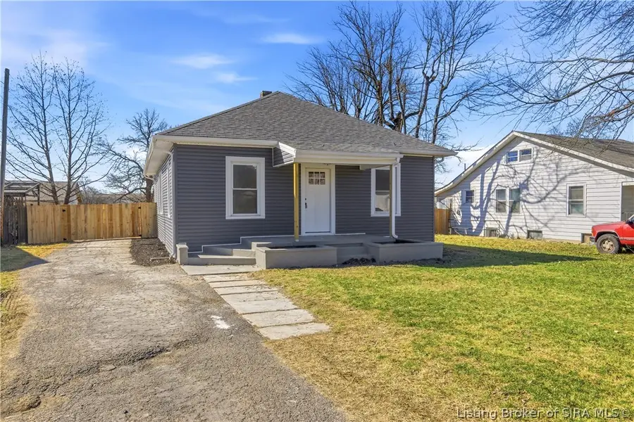 604 Lincoln Boulevard, Sellersburg, IN 47172 - #2