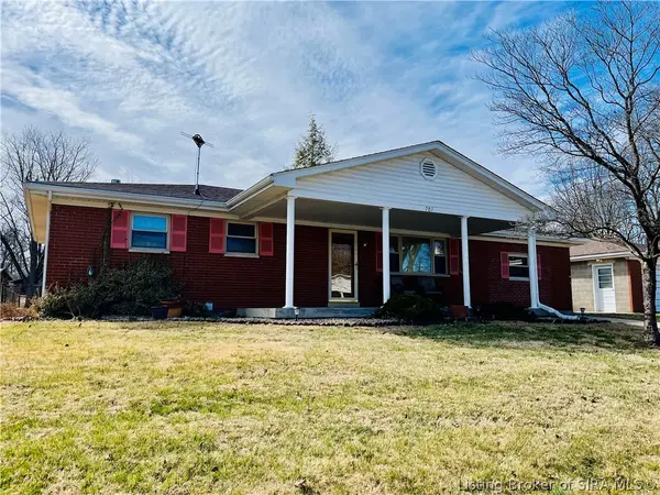 707 Georgian Avenue, Sellersburg, IN 47172