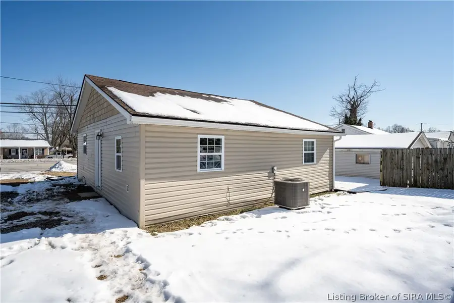 1661 Market Street, Charlestown, IN 47111 - #3