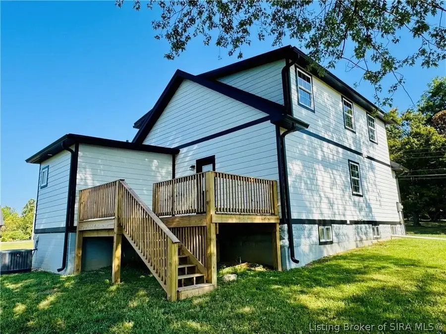 3913 Paoli Pike, Floyds Knobs, IN 47119 - #3